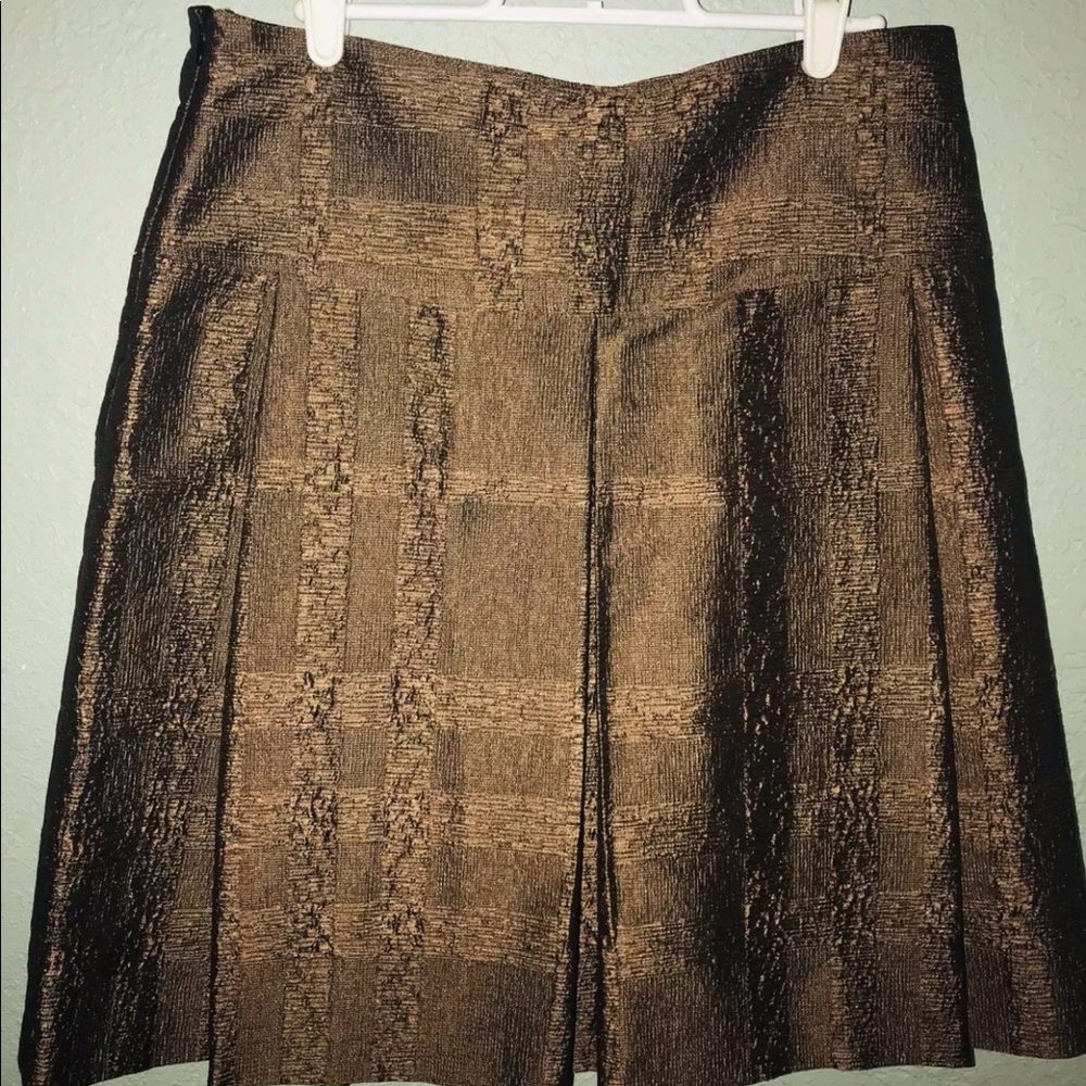 Burberry silk pleated brown skirt NWOT